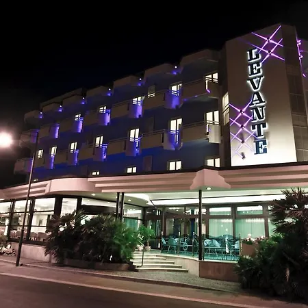 Levante Hotell 4*