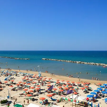 Levante 4*