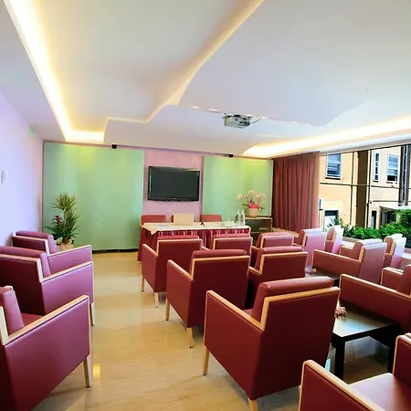Levante Hotel 4*